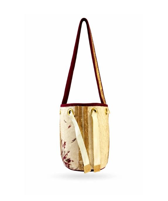 Alternative view of Mochila Mediana Contemporanea